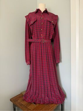 Leslie Fay Vintage Red Medallion Print Pleated Maxi Dress – Size 16,vintage,